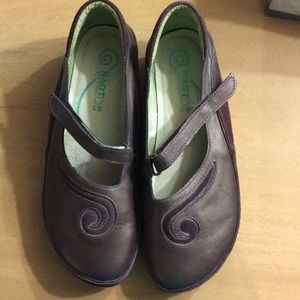 Natori Mary Janes